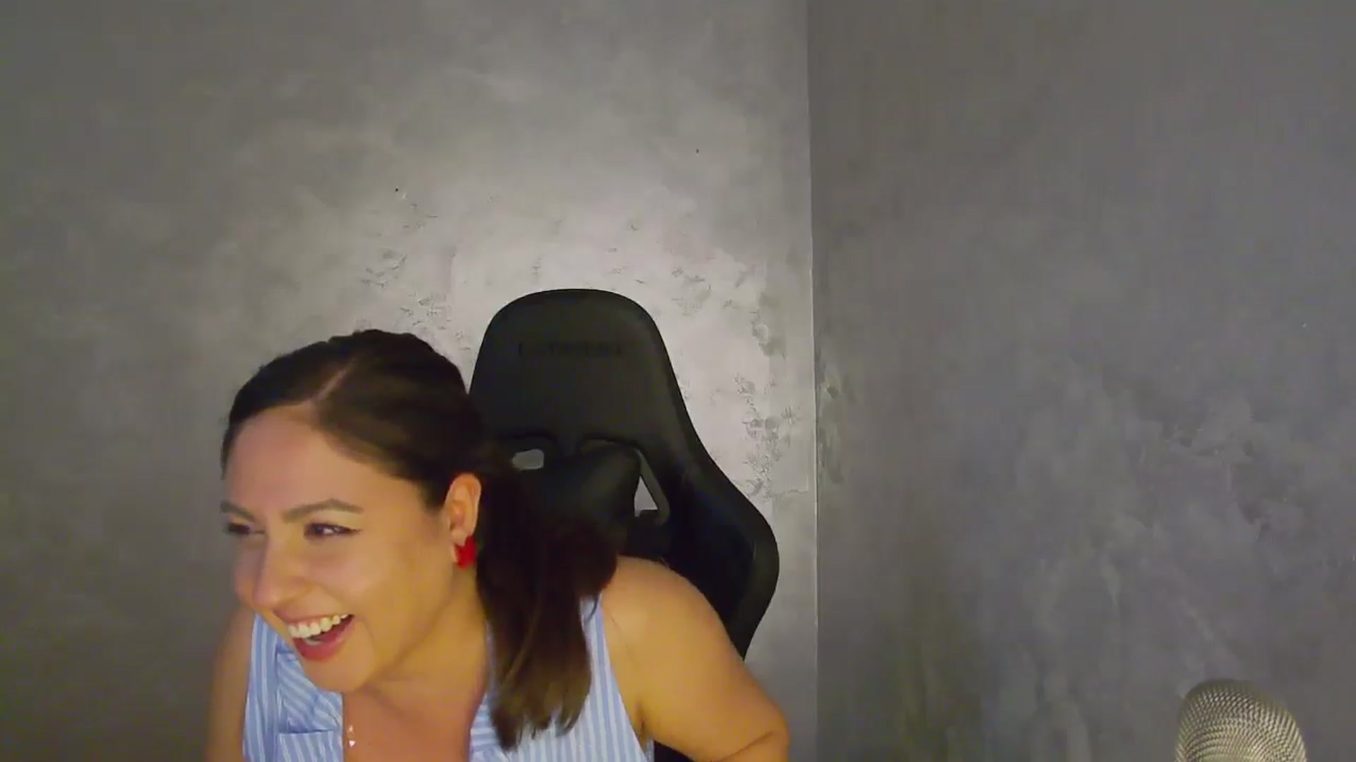 Gallery image thumbnail from NotVanilla's myfreecams stream on, 09/25/2025, 09:20 image 9 of 20