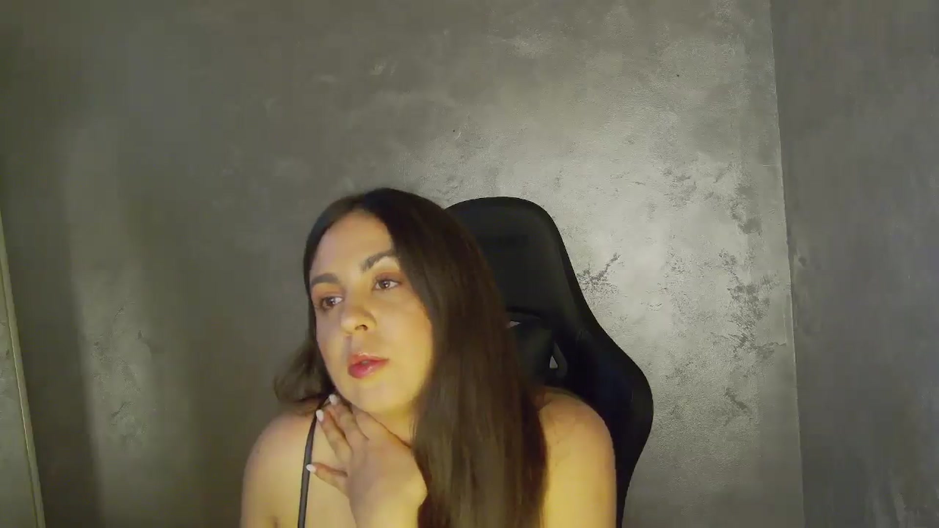 Gallery image thumbnail from NotVanilla's myfreecams stream on, 10/02/2025, 21:54 image 10 of 20