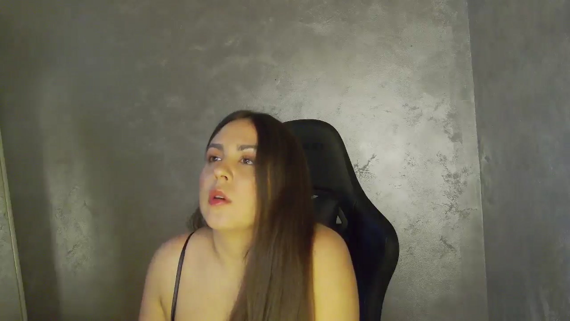 Gallery image thumbnail from NotVanilla's myfreecams stream on, 10/02/2025, 21:54 image 4 of 20