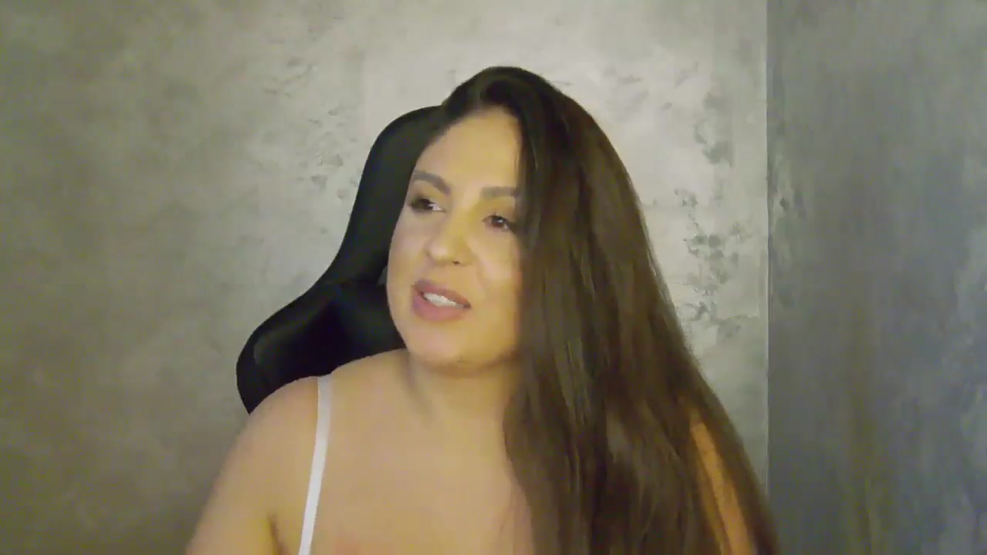 Gallery image thumbnail from NotVanilla's myfreecams stream on, 10/07/2025, 02:52 image 9 of 20