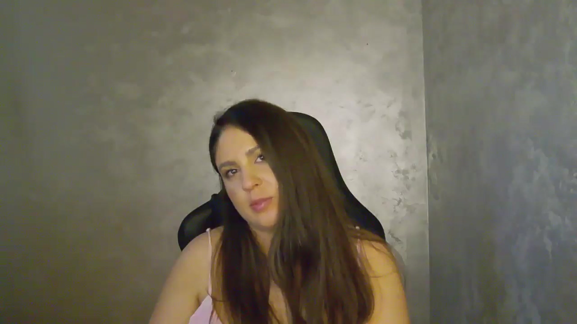 Gallery image thumbnail from NotVanilla's myfreecams stream on, 10/07/2025, 05:00 image 16 of 20