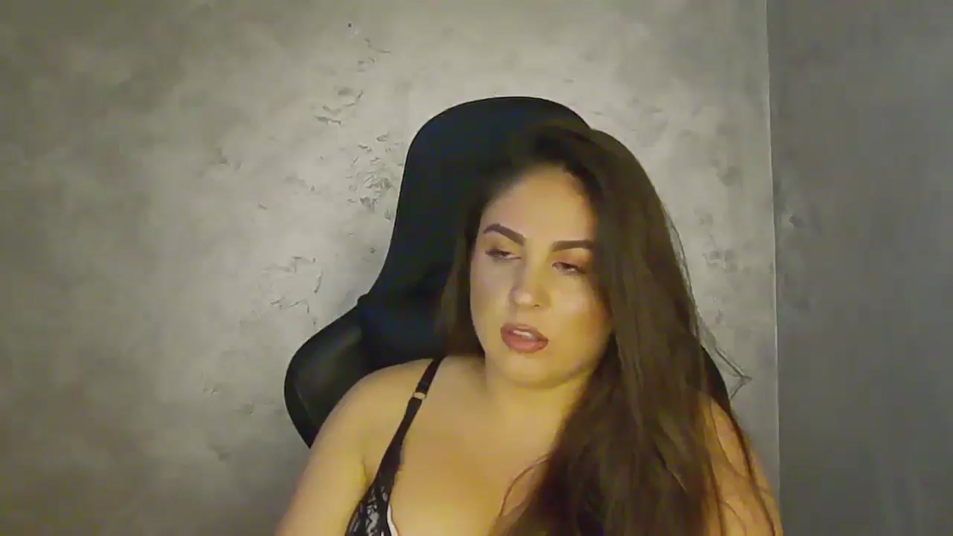 Gallery image thumbnail from NotVanilla's myfreecams stream on, 10/09/2025, 23:33 image 12 of 20