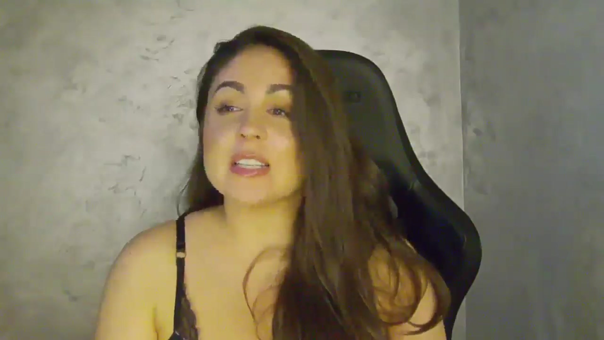 Gallery image thumbnail from NotVanilla's myfreecams stream on, 10/10/2025, 01:05 image 3 of 20