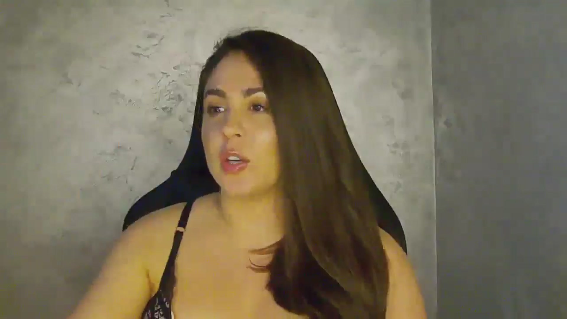 Gallery image thumbnail from NotVanilla's myfreecams stream on, 10/10/2025, 01:05 image 5 of 20