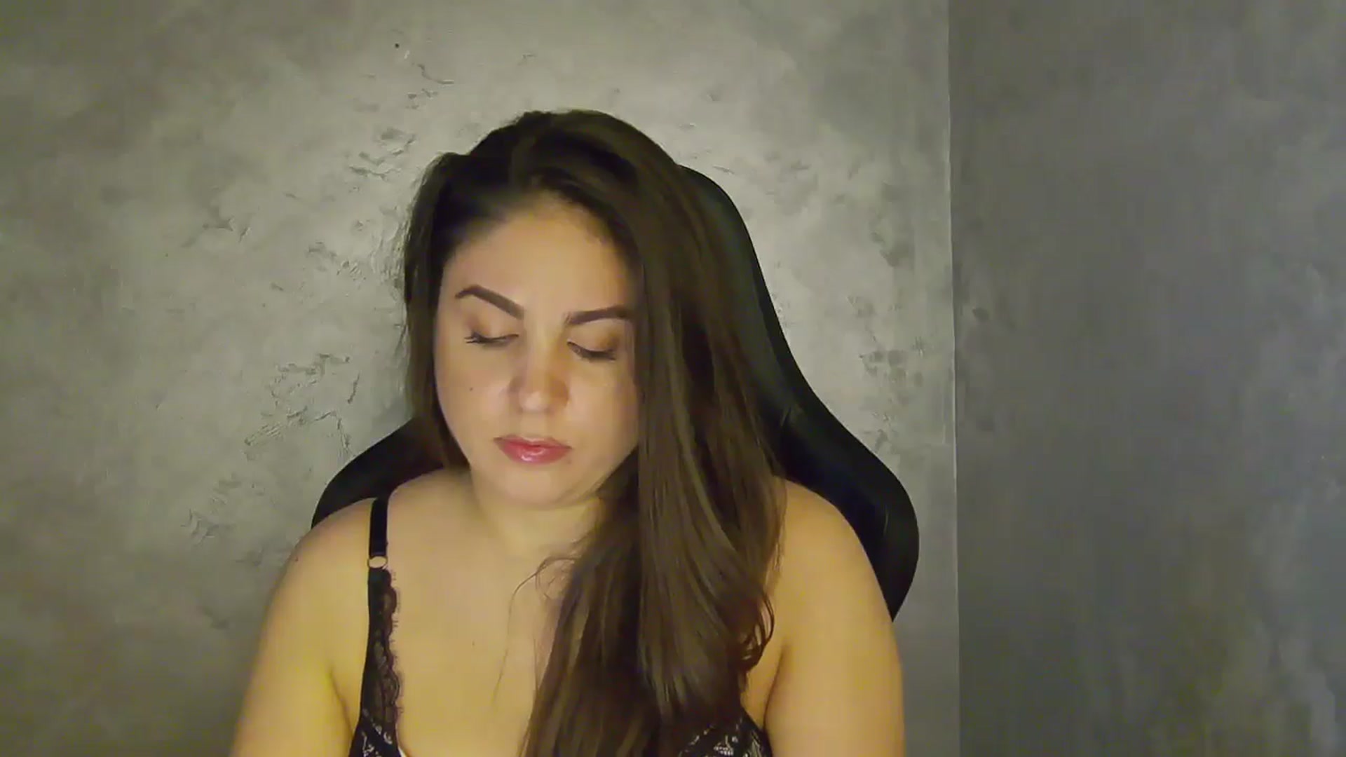 Gallery image thumbnail from NotVanilla's myfreecams stream on, 10/10/2025, 04:07 image 20 of 20