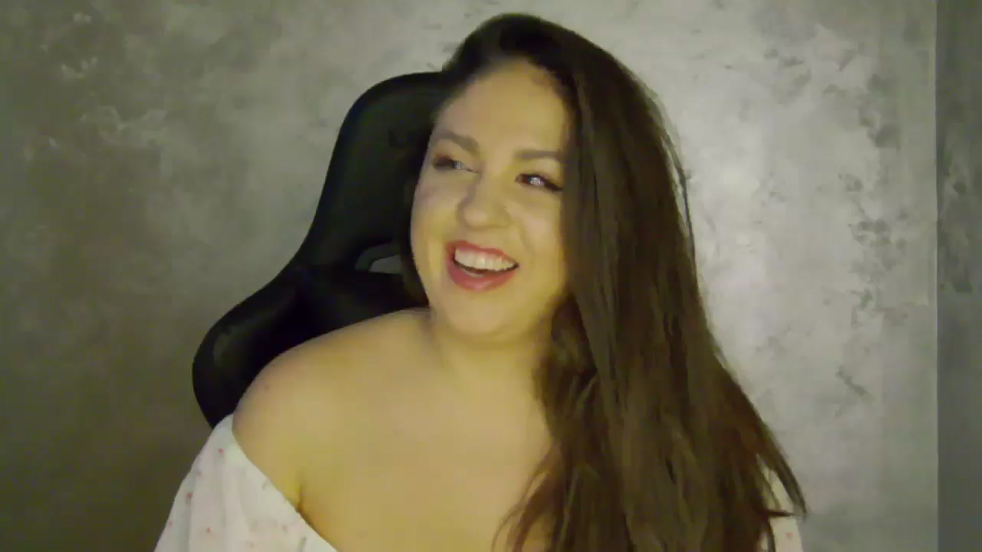Gallery image thumbnail from NotVanilla's myfreecams stream on, 10/11/2025, 04:30 image 5 of 20
