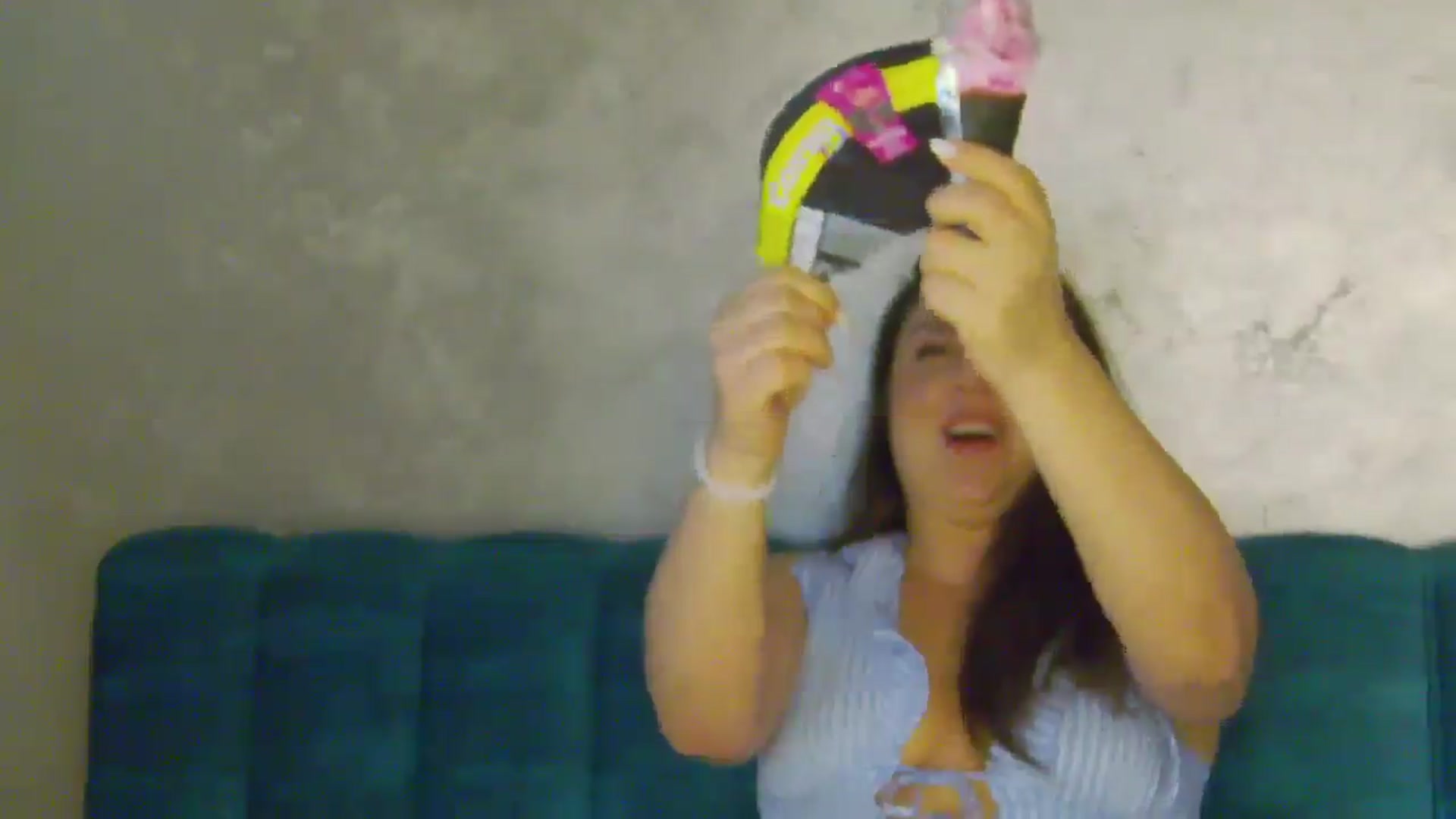 Gallery image thumbnail from NotVanilla's myfreecams stream on, 10/12/2025, 01:32 image 7 of 20