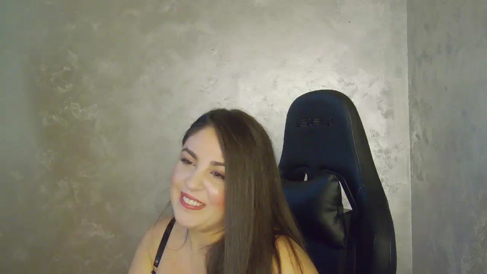 Gallery image thumbnail from NotVanilla's myfreecams stream on, 10/16/2025, 24:00 image 20 of 20