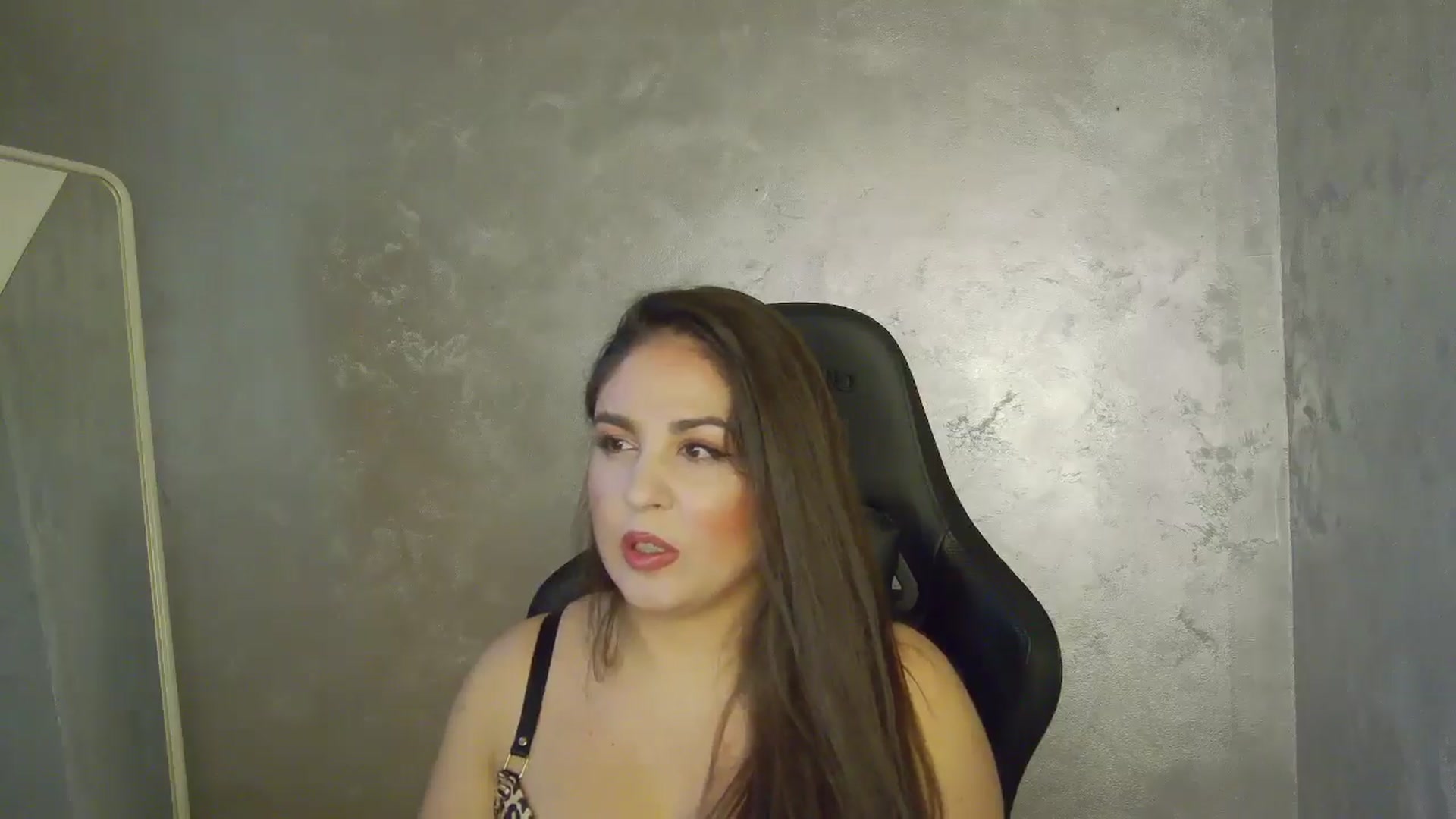 Gallery image thumbnail from NotVanilla's myfreecams stream on, 10/16/2025, 24:00 image 2 of 20