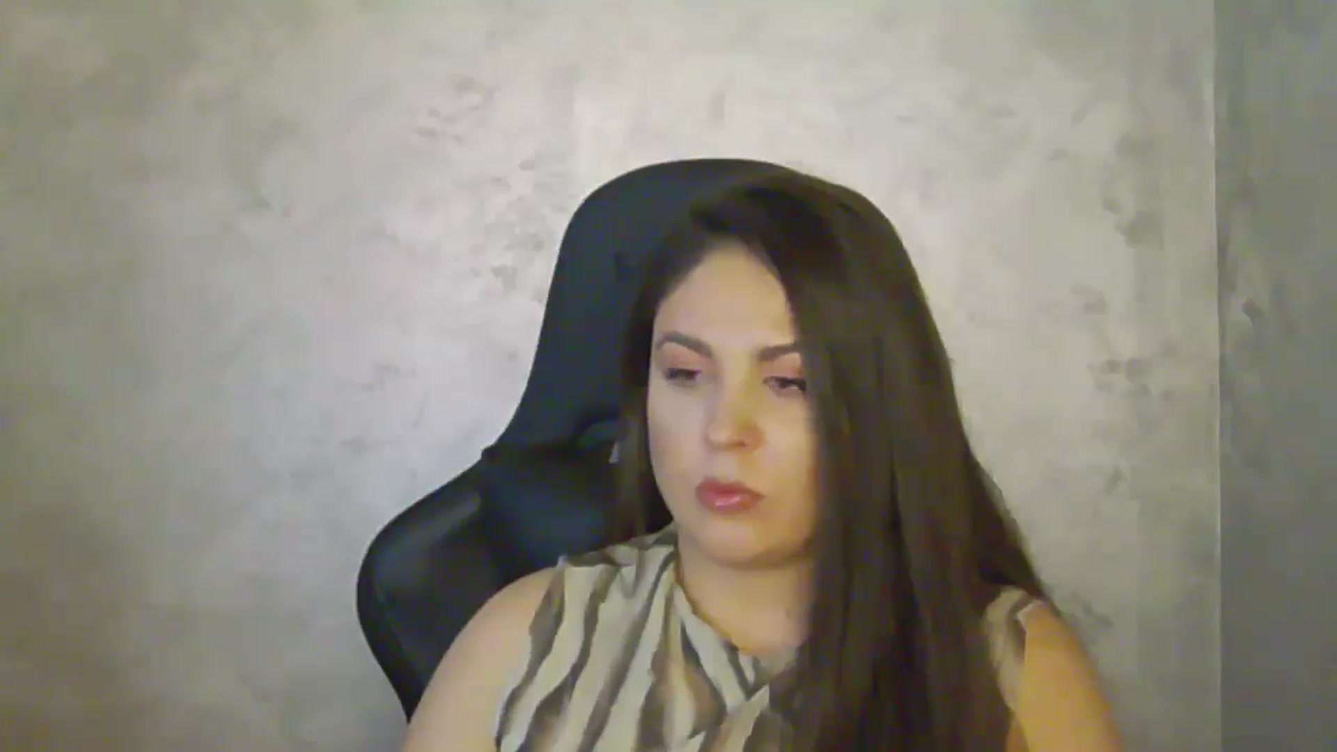 Gallery image thumbnail from NotVanilla's myfreecams stream on, 10/21/2025, 24:14 image 18 of 20