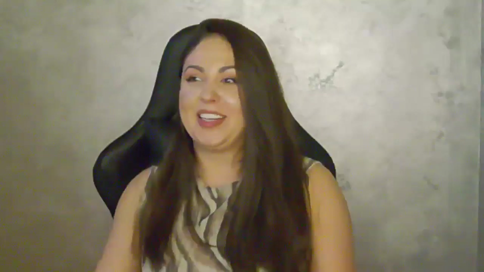 Gallery image thumbnail from NotVanilla's myfreecams stream on, 10/21/2025, 24:14 image 9 of 20