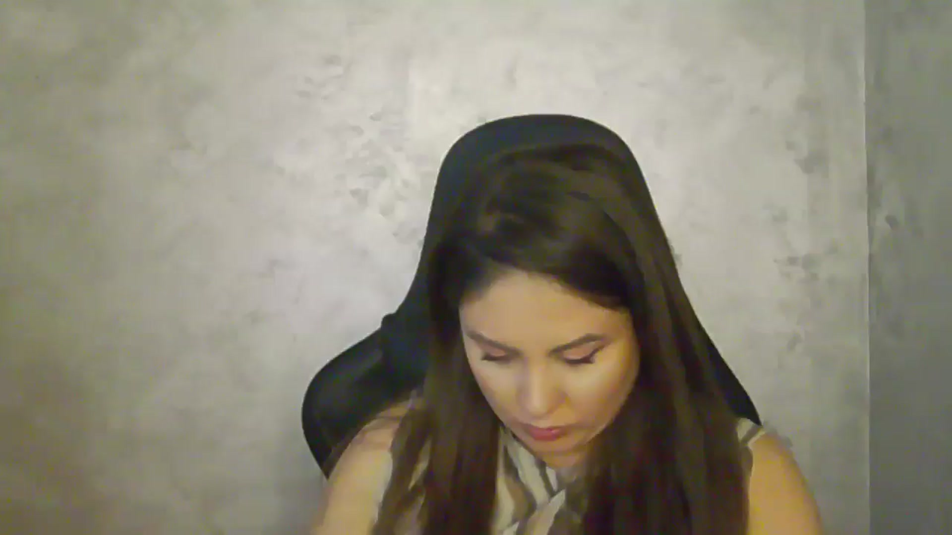 Gallery image thumbnail from NotVanilla's myfreecams stream on, 10/21/2025, 24:14 image 19 of 20