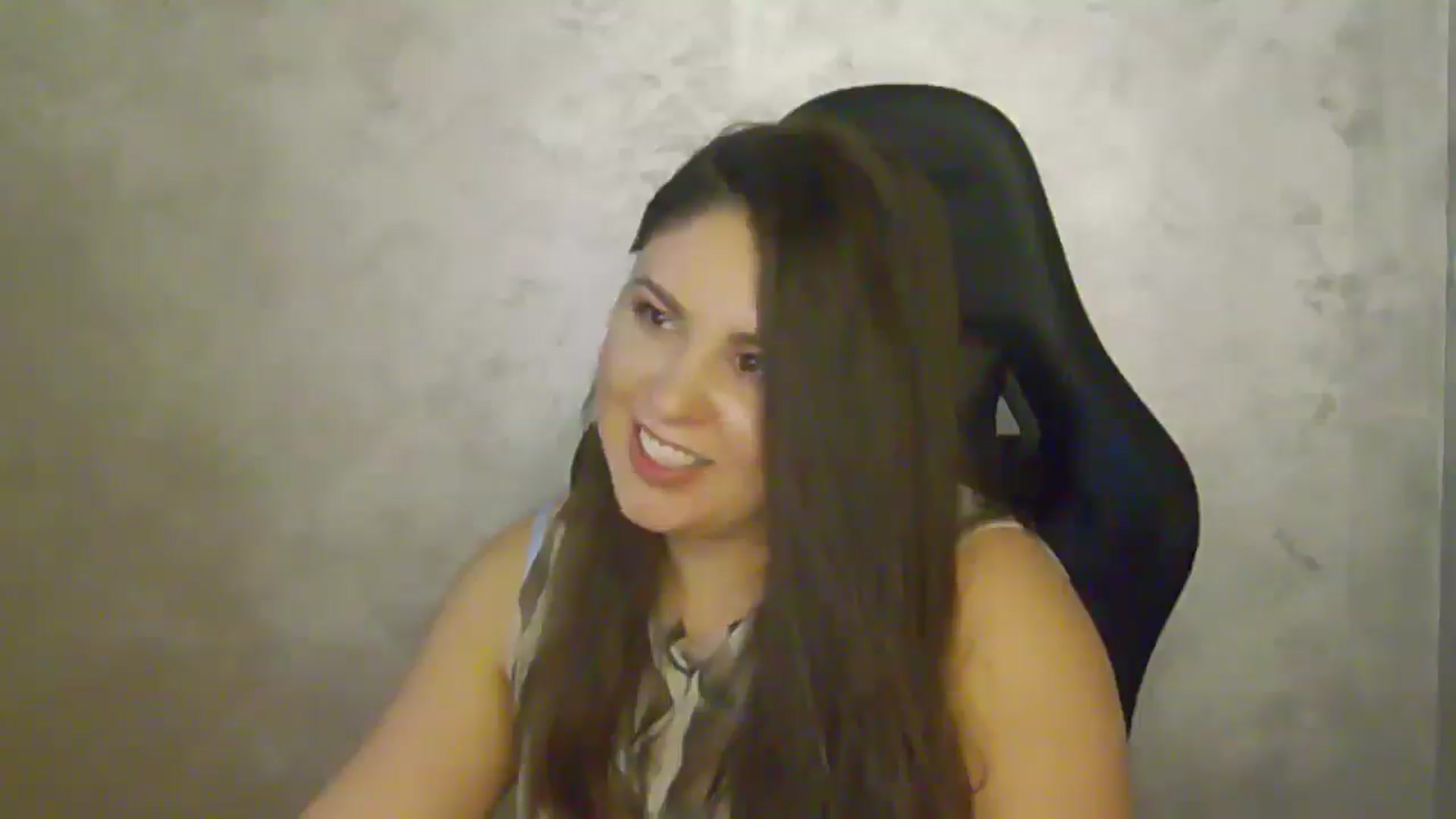 Gallery image thumbnail from NotVanilla's myfreecams stream on, 10/21/2025, 24:14 image 11 of 20