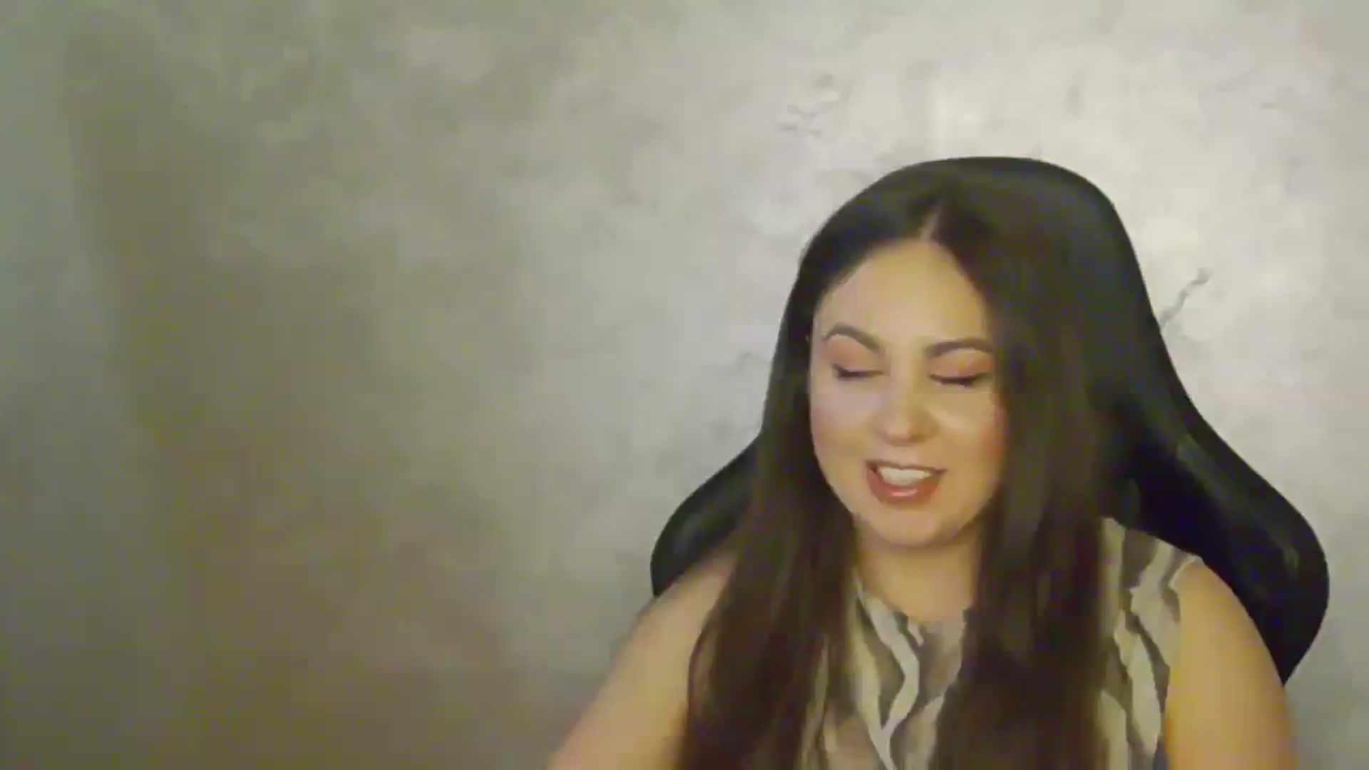 Gallery image thumbnail from NotVanilla's myfreecams stream on, 10/21/2025, 24:14 image 1 of 20
