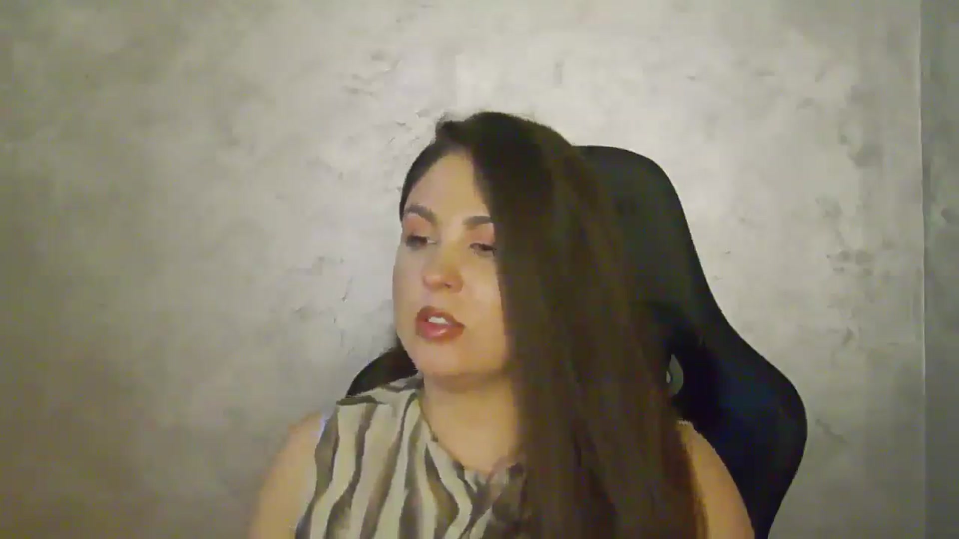 Gallery image thumbnail from NotVanilla's myfreecams stream on, 10/21/2025, 02:33 image 18 of 20