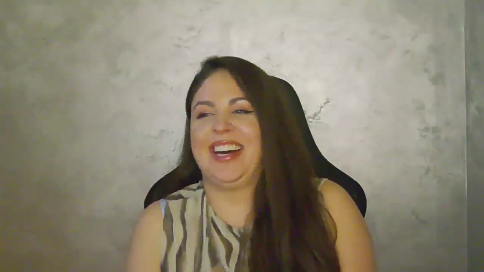 Gallery image thumbnail from NotVanilla's myfreecams stream on, 10/21/2025, 02:33 image 16 of 20