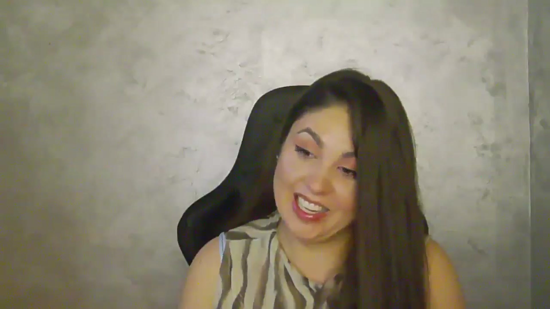 Gallery image thumbnail from NotVanilla's myfreecams stream on, 10/21/2025, 02:33 image 17 of 20