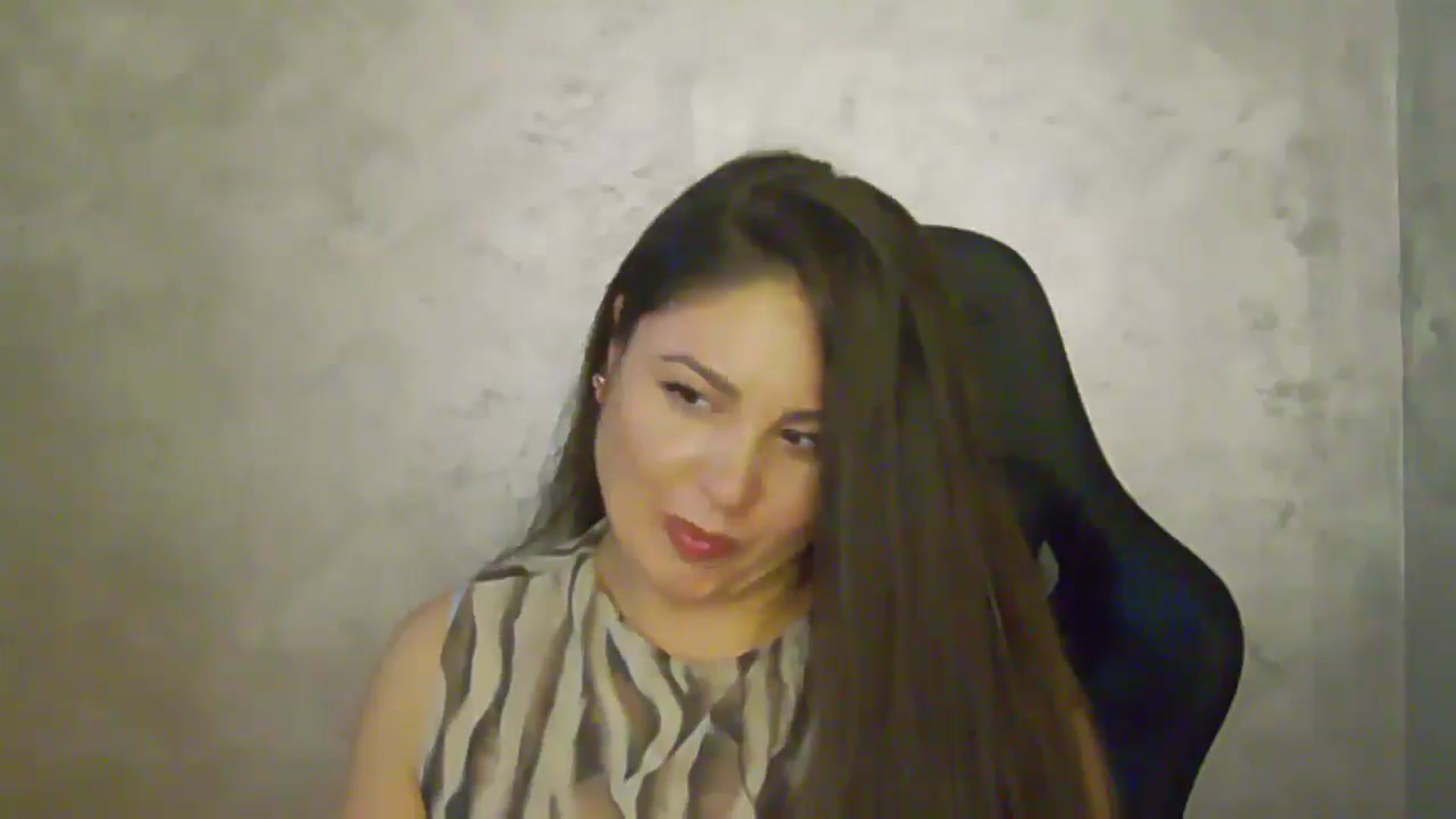 Gallery image thumbnail from NotVanilla's myfreecams stream on, 10/21/2025, 02:33 image 5 of 20