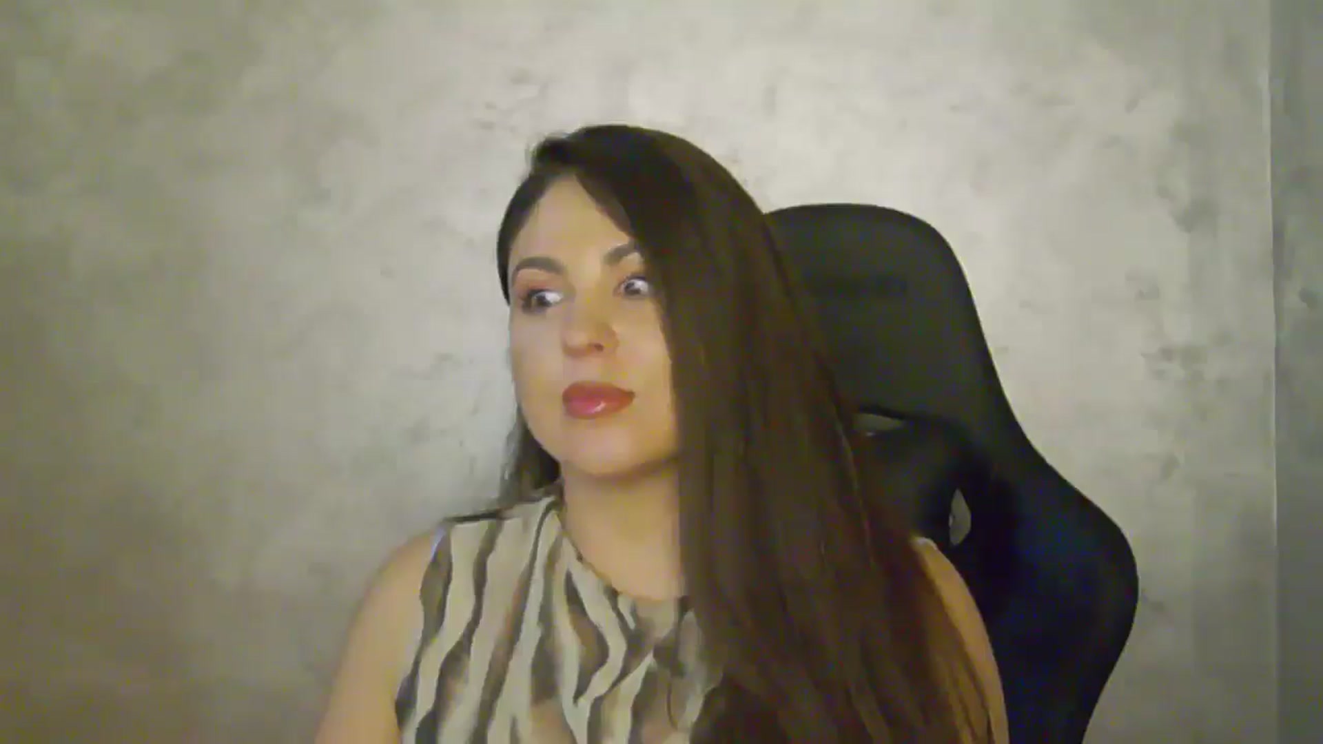 Gallery image thumbnail from NotVanilla's myfreecams stream on, 10/21/2025, 02:33 image 9 of 20