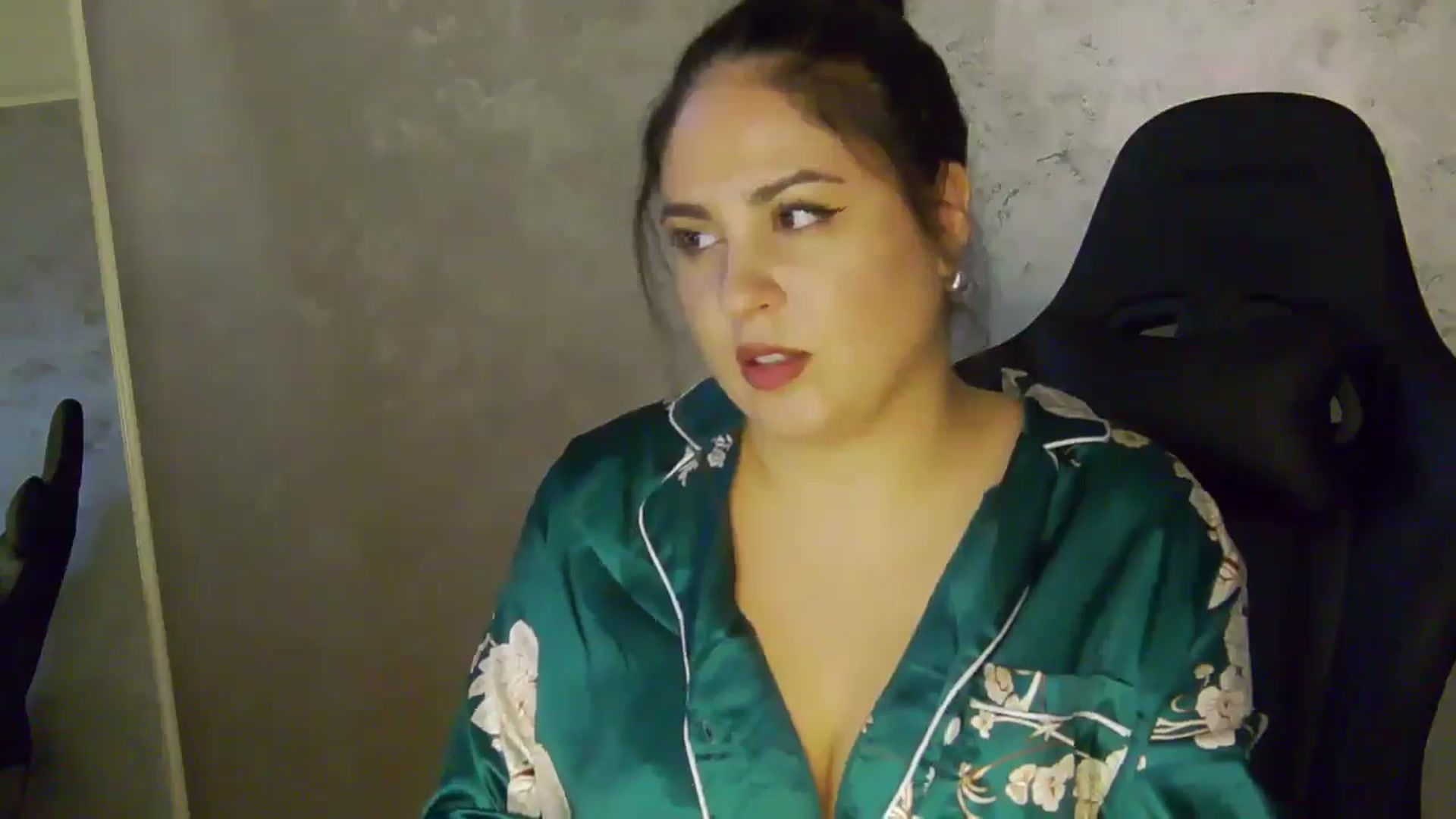 Gallery image thumbnail from NotVanilla's myfreecams stream on, 10/22/2025, 05:12 image 13 of 20