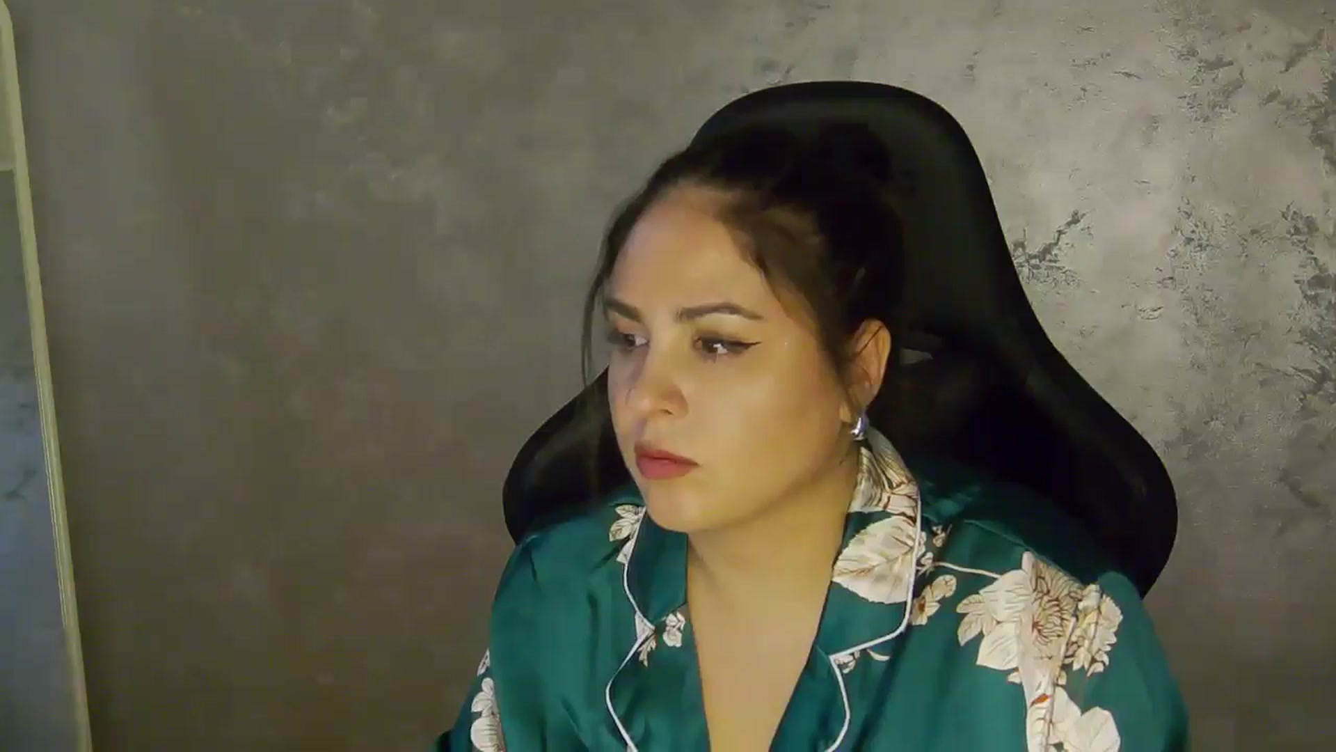Gallery image thumbnail from NotVanilla's myfreecams stream on, 10/22/2025, 05:12 image 19 of 20