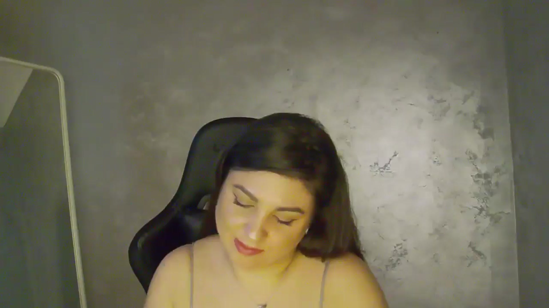 Gallery image thumbnail from NotVanilla's myfreecams stream on, 10/28/2025, 01:45 image 15 of 20