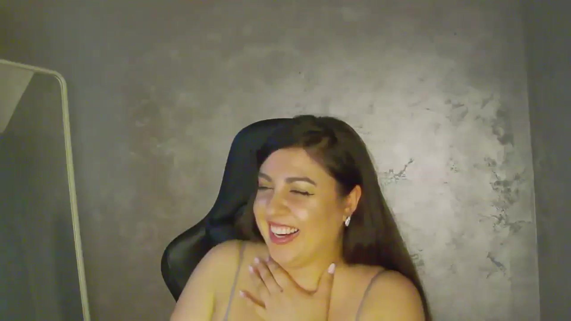 Gallery image thumbnail from NotVanilla's myfreecams stream on, 10/28/2025, 01:45 image 20 of 20