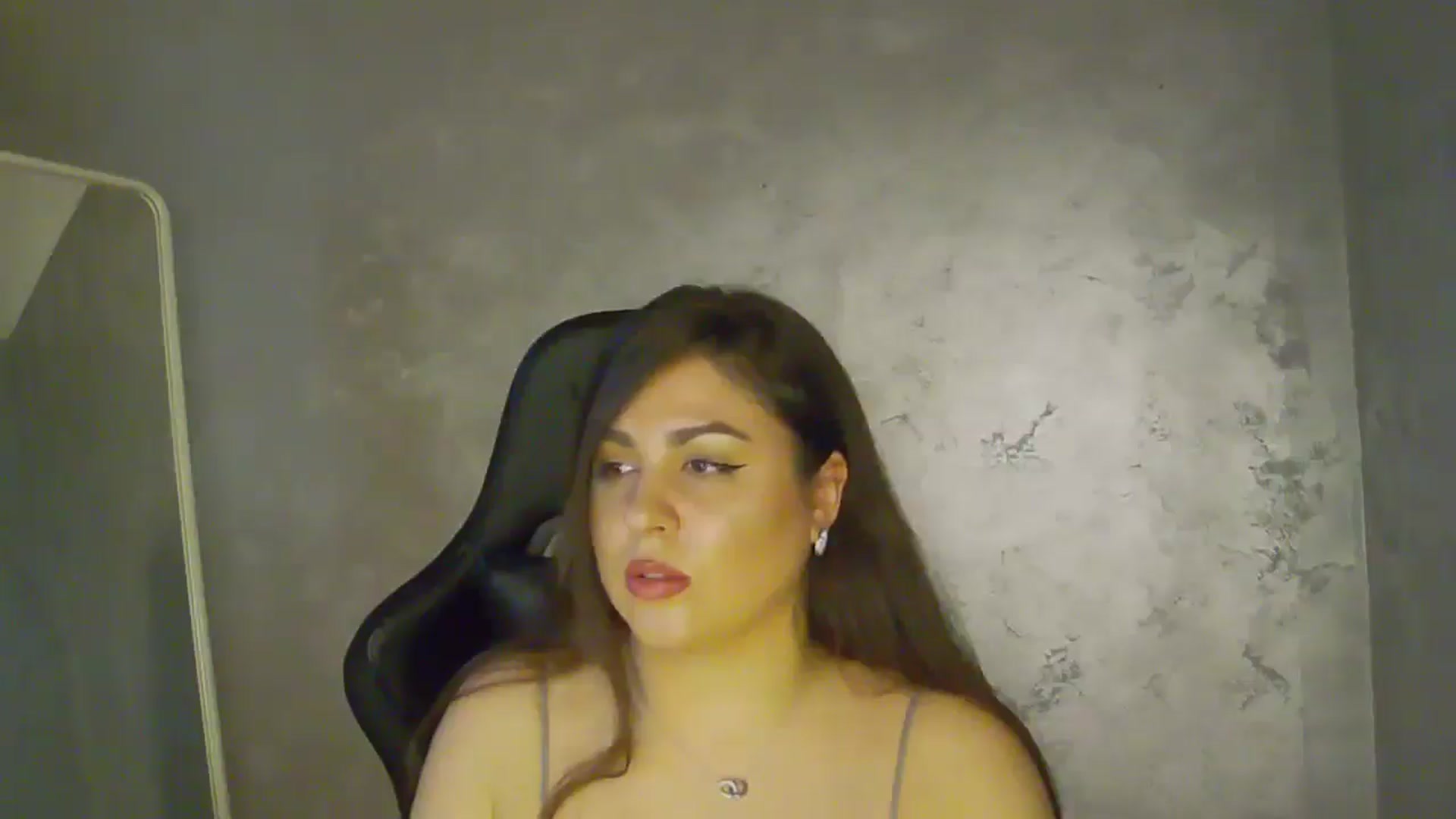 Gallery image thumbnail from NotVanilla's myfreecams stream on, 10/28/2025, 01:45 image 11 of 20