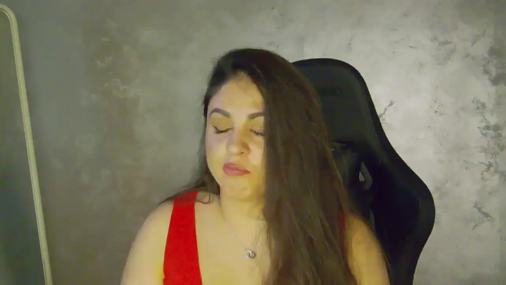 Gallery image thumbnail from NotVanilla's myfreecams stream on, 10/28/2025, 02:16 image 16 of 20