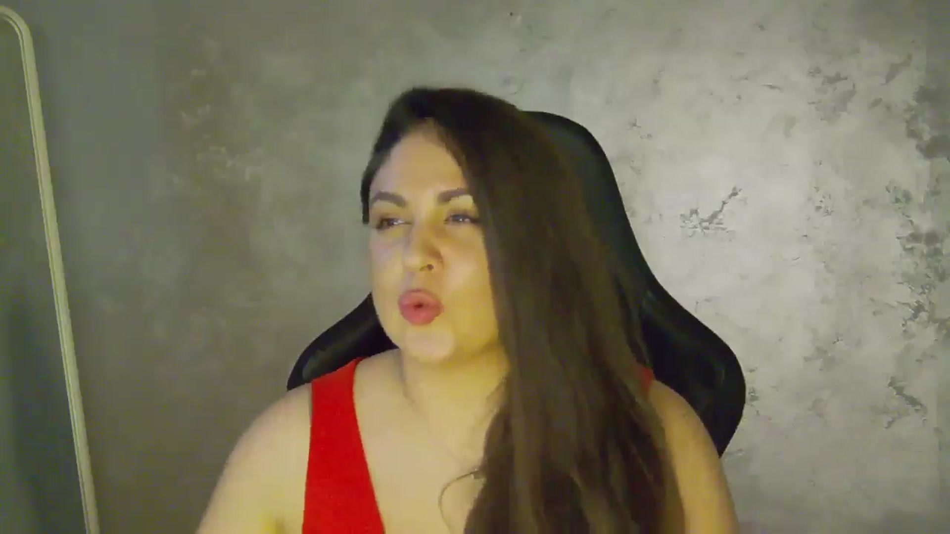 Gallery image thumbnail from NotVanilla's myfreecams stream on, 10/28/2025, 02:40 image 5 of 20