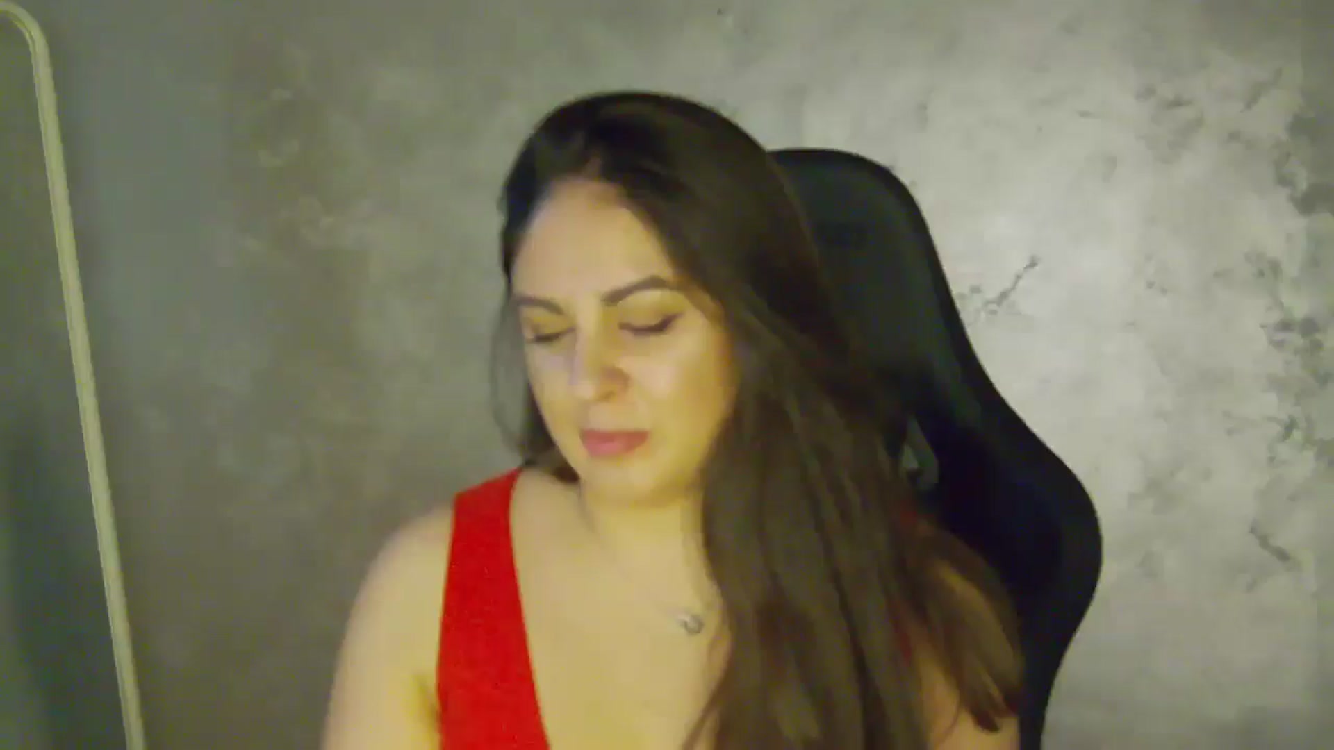 Gallery image thumbnail from NotVanilla's myfreecams stream on, 10/28/2025, 02:40 image 17 of 20