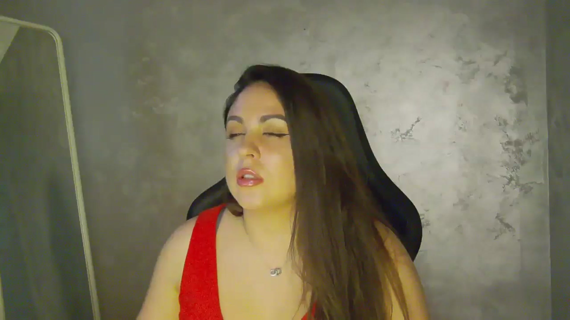 Gallery image thumbnail from NotVanilla's myfreecams stream on, 10/28/2025, 05:43 image 2 of 20
