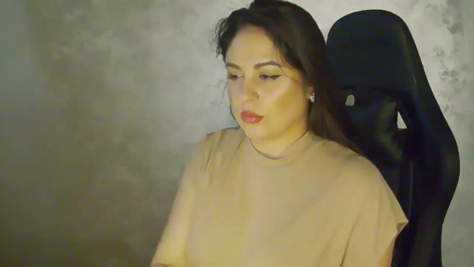 Gallery image thumbnail from NotVanilla's myfreecams stream on, 10/29/2025, 02:01 image 2 of 20