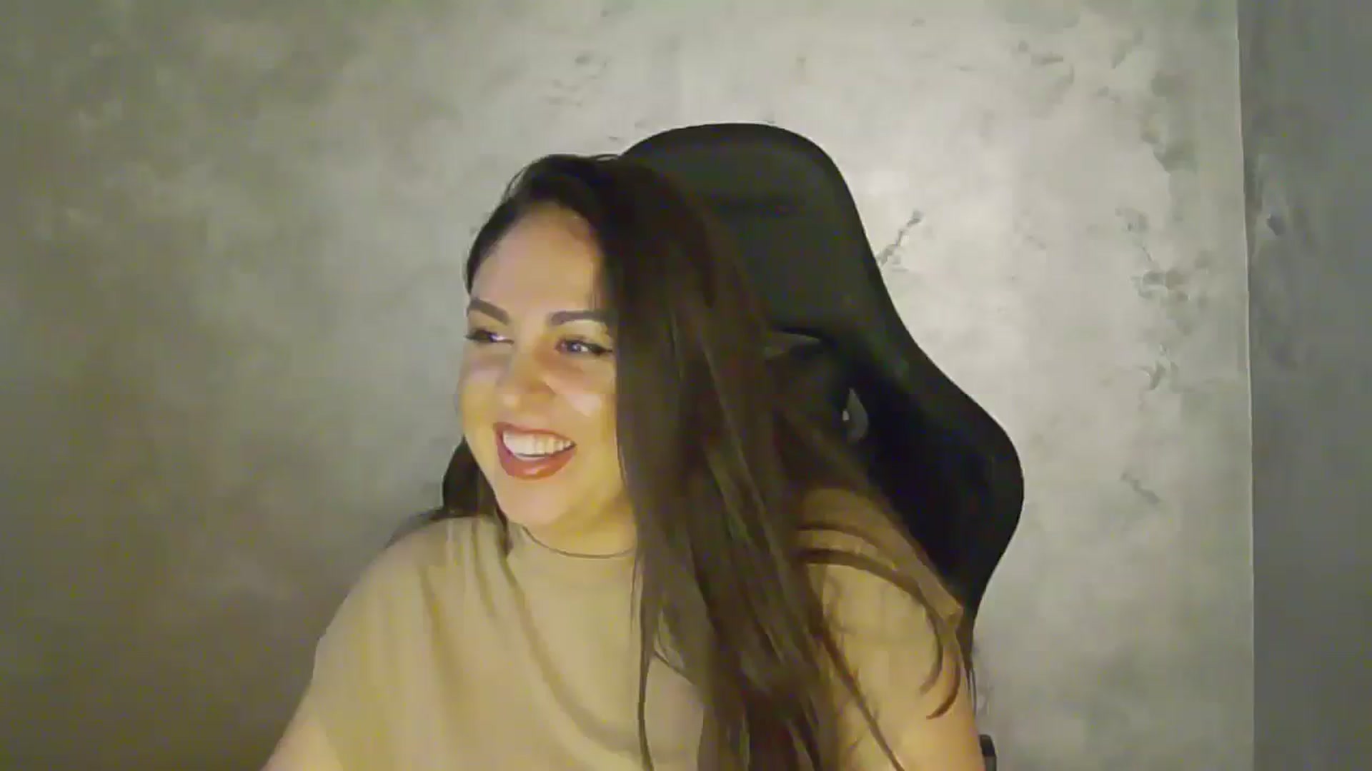 Gallery image thumbnail from NotVanilla's myfreecams stream on, 10/29/2025, 02:01 image 8 of 20