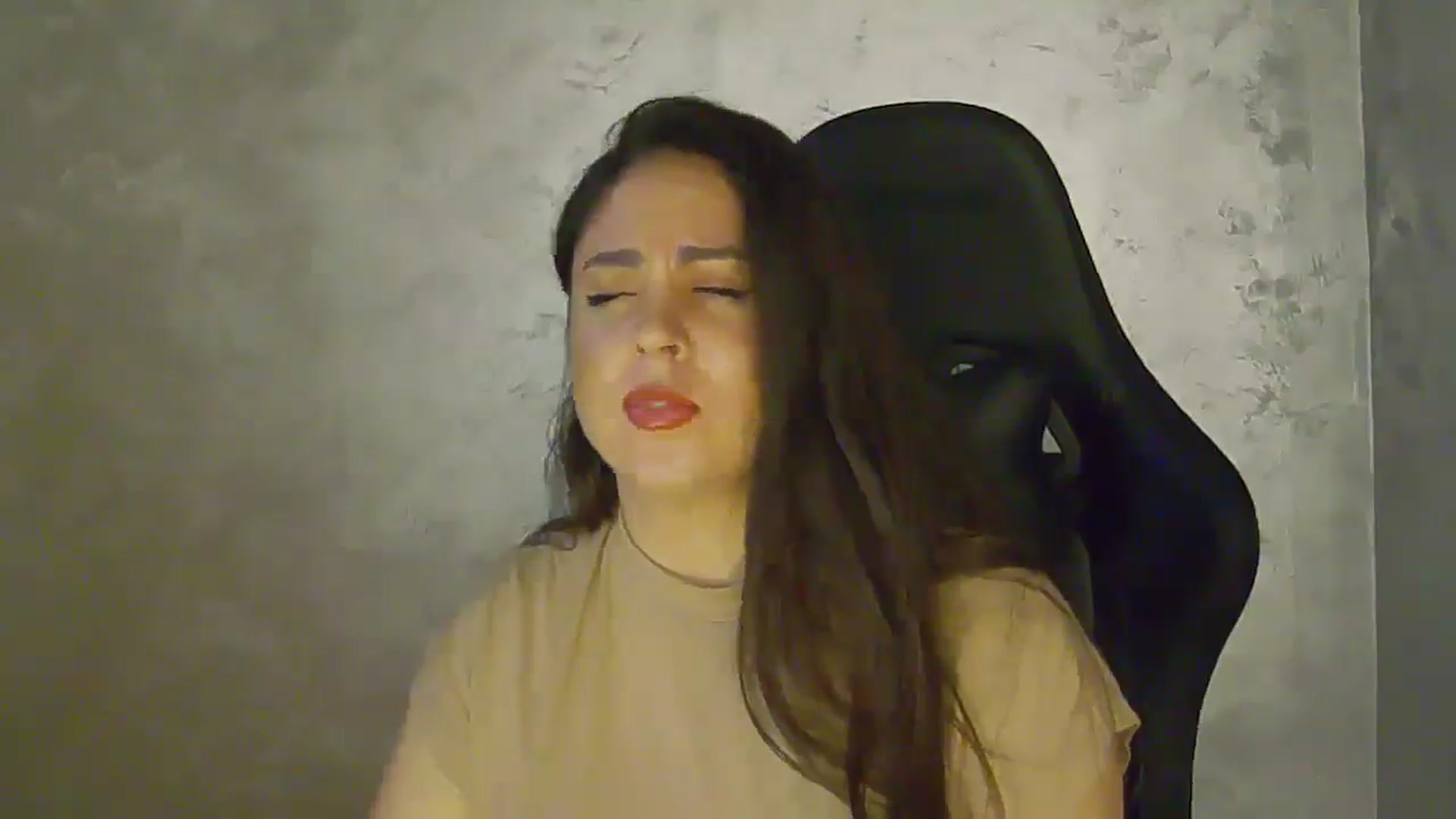 Gallery image thumbnail from NotVanilla's myfreecams stream on, 10/29/2025, 02:01 image 4 of 20