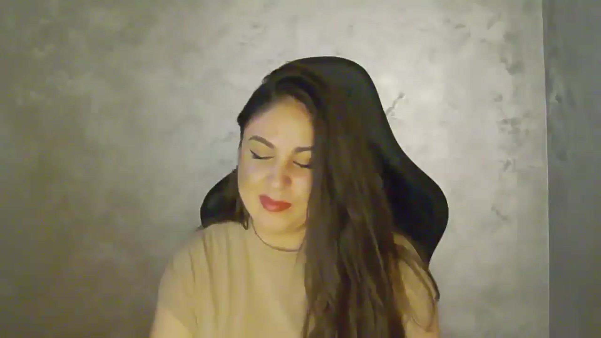 Gallery image thumbnail from NotVanilla's myfreecams stream on, 10/29/2025, 02:01 image 6 of 20