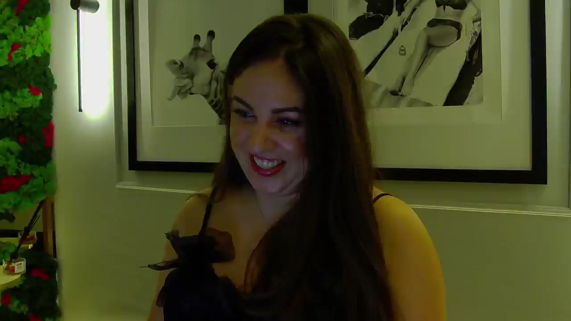 Gallery image thumbnail from NotVanilla's myfreecams stream on, 10/30/2025, 24:00 image 14 of 20