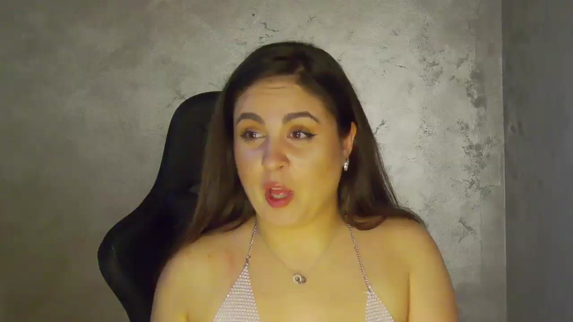 Gallery image thumbnail from NotVanilla's myfreecams stream on, 11/02/2025, 05:13 image 15 of 20