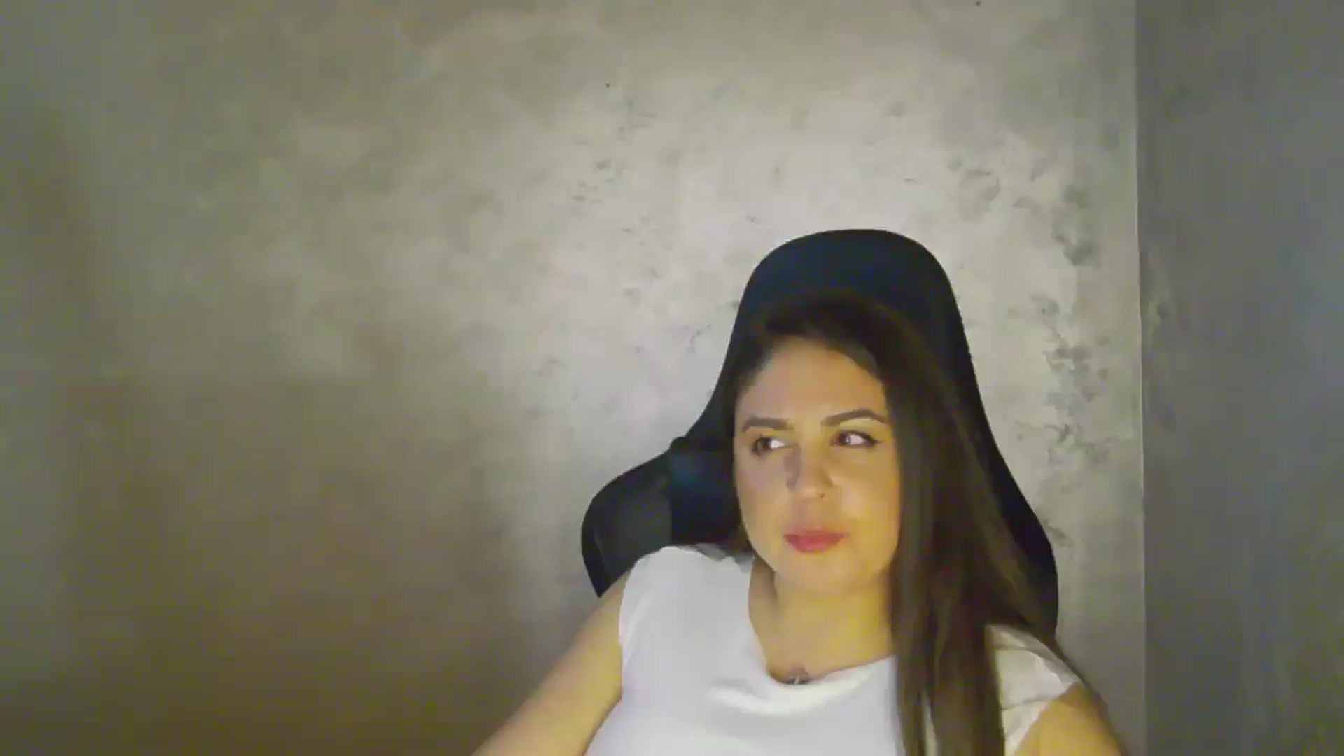 Gallery image thumbnail from NotVanilla's myfreecams stream on, 11/03/2025, 04:26 image 16 of 20