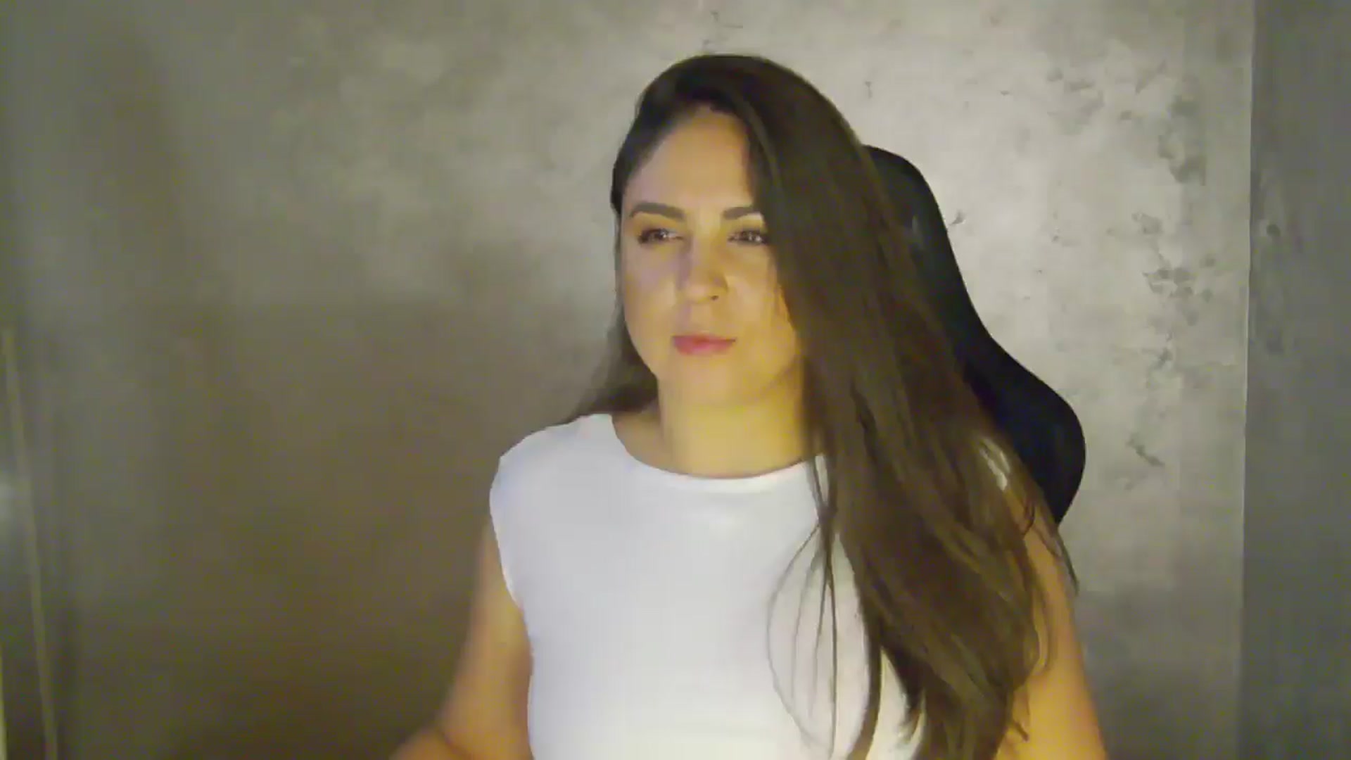 Gallery image thumbnail from NotVanilla's myfreecams stream on, 11/03/2025, 04:26 image 2 of 20