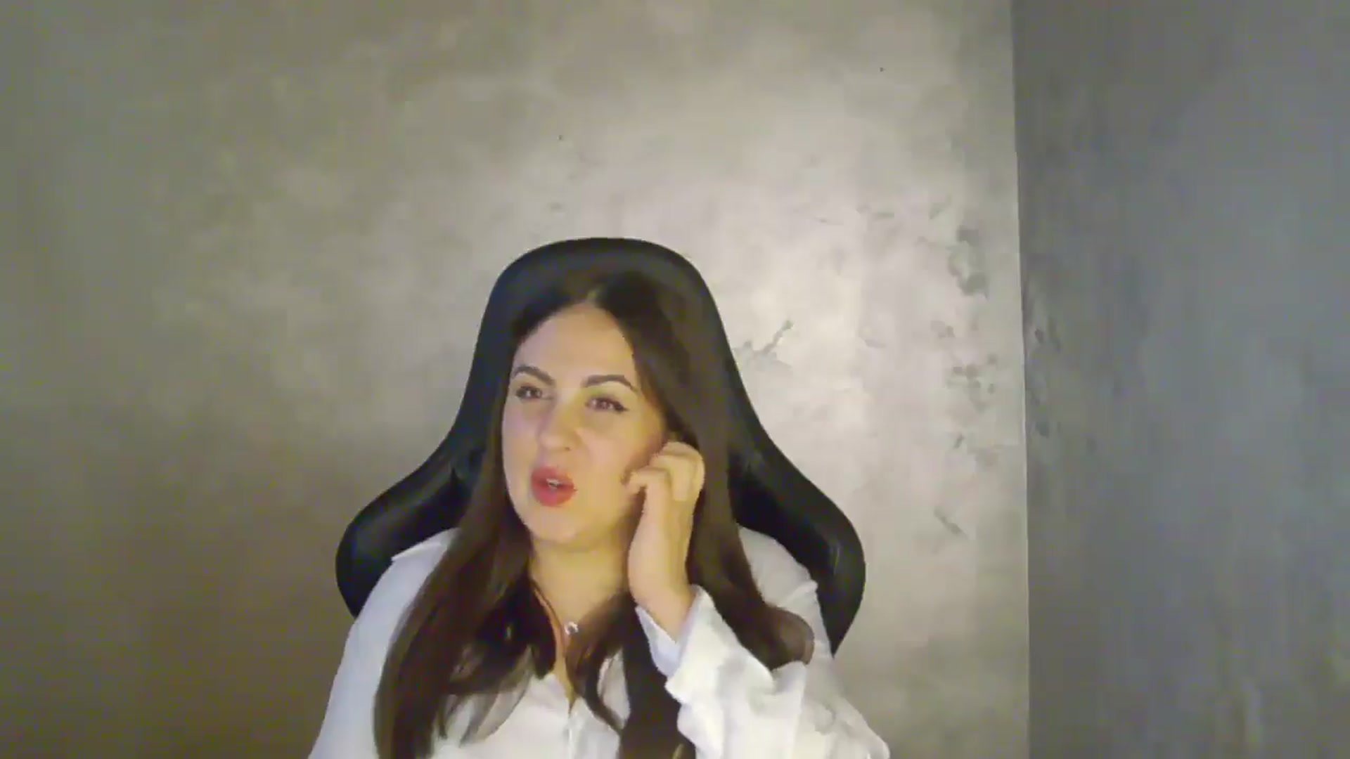 Gallery image thumbnail from NotVanilla's myfreecams stream on, 11/04/2025, 05:44 image 9 of 20