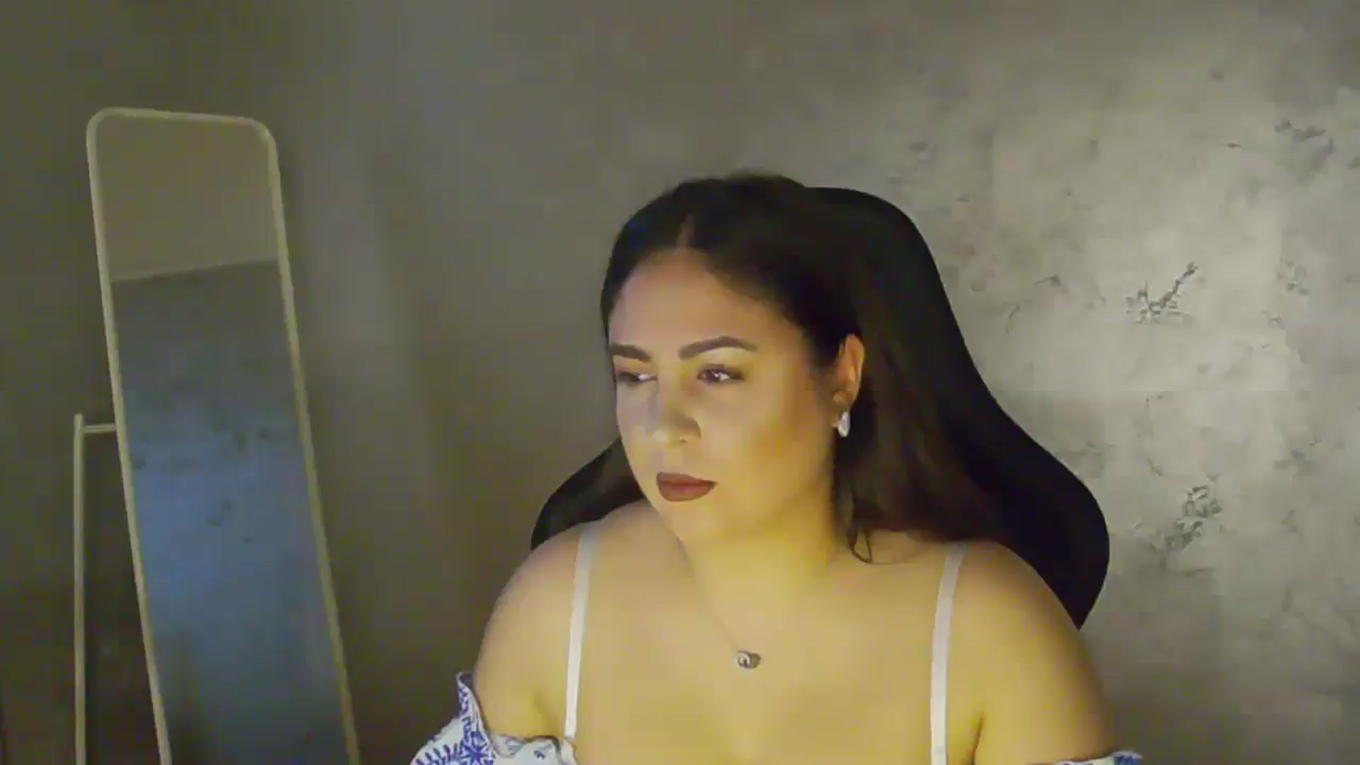 Gallery image thumbnail from NotVanilla's myfreecams stream on, 11/10/2025, 24:41 image 17 of 20