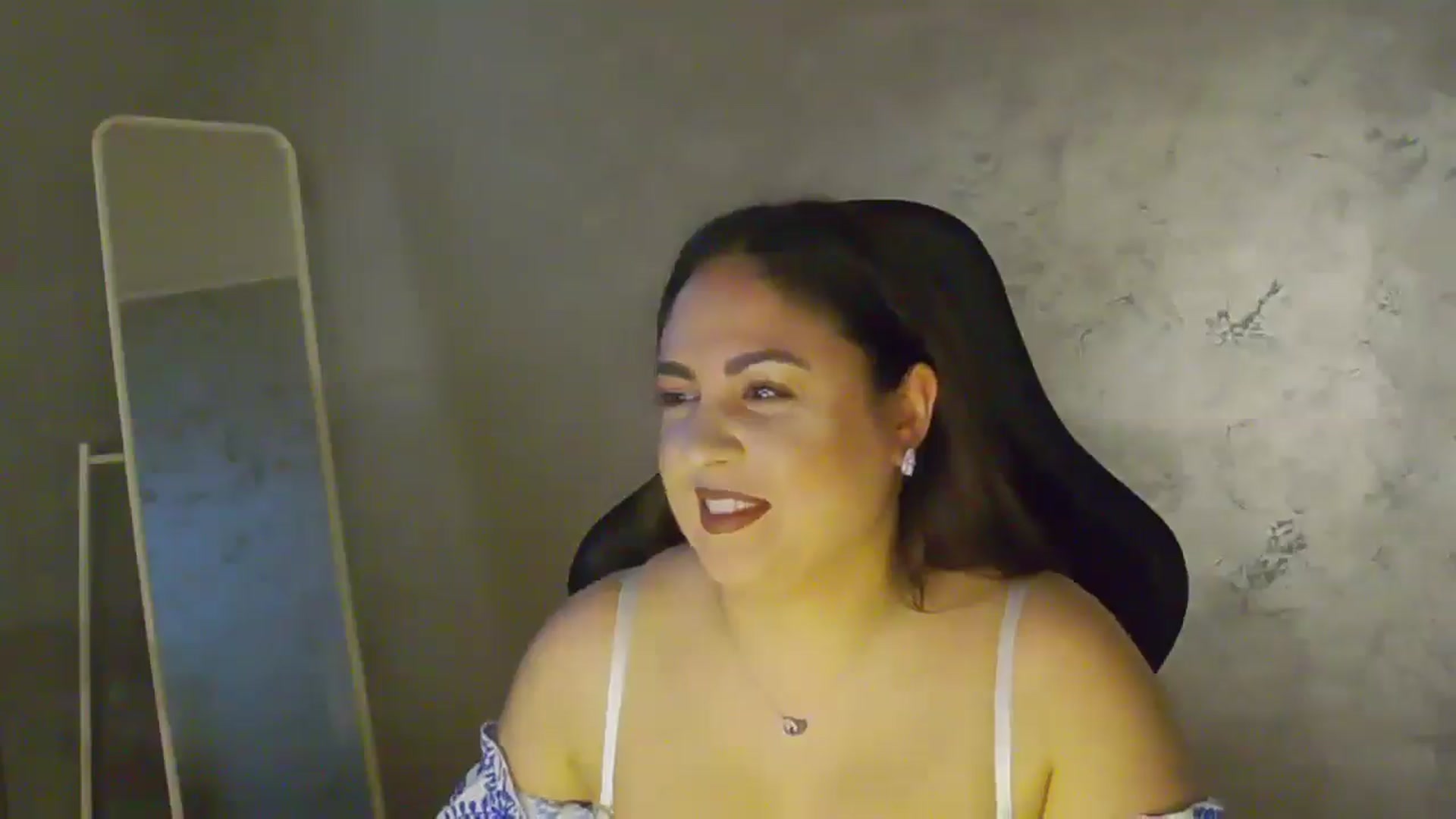 Gallery image thumbnail from NotVanilla's myfreecams stream on, 11/10/2025, 24:41 image 13 of 20