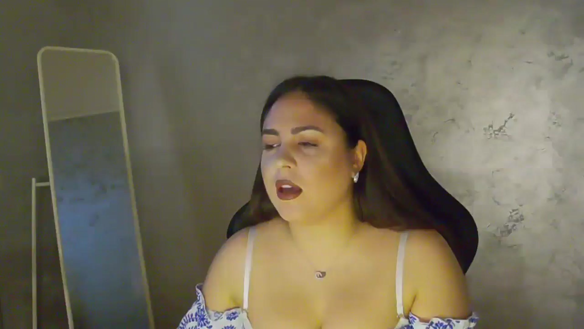Gallery image thumbnail from NotVanilla's myfreecams stream on, 11/10/2025, 24:41 image 3 of 20