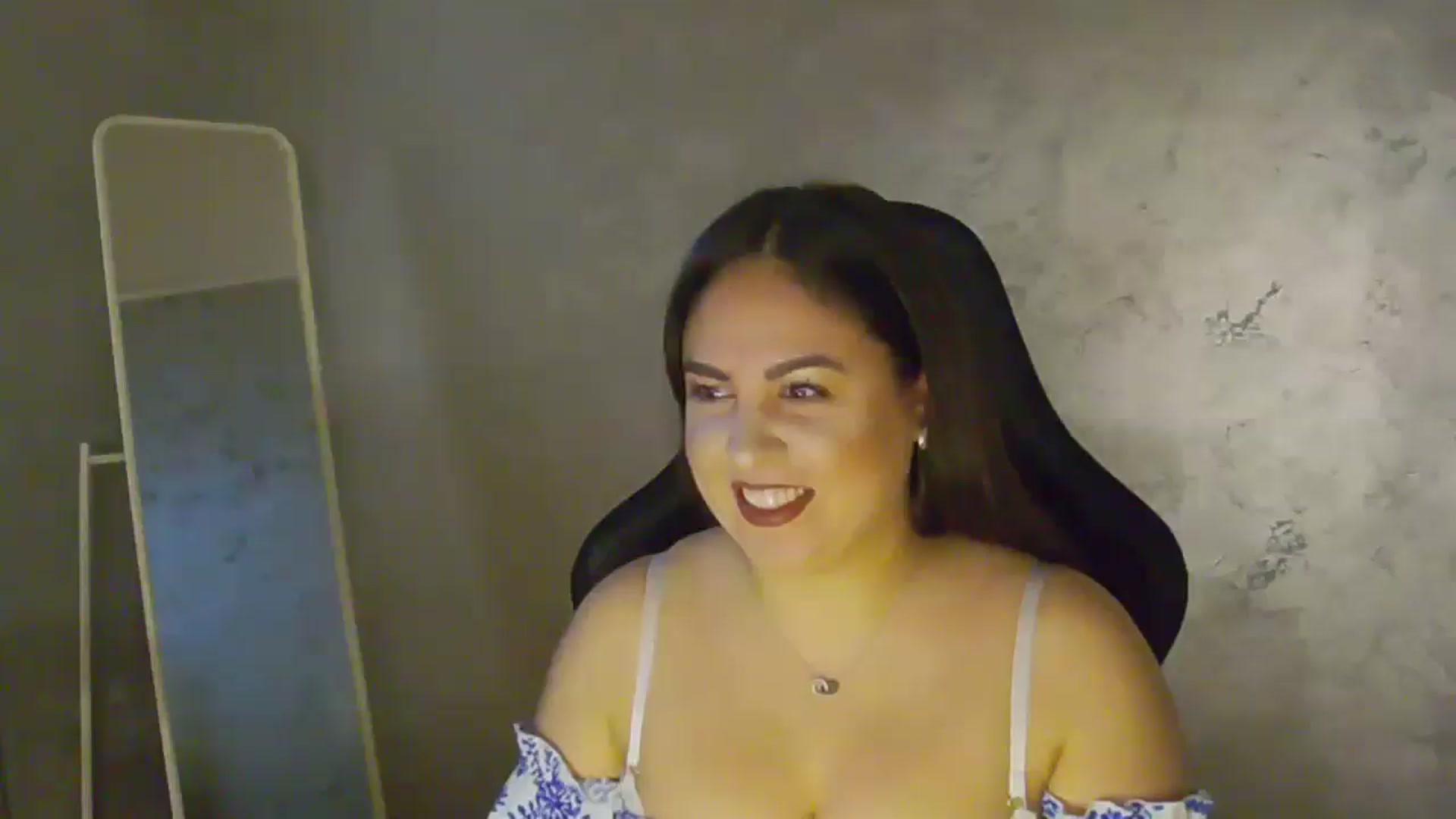 Gallery image thumbnail from NotVanilla's myfreecams stream on, 11/10/2025, 24:41 image 18 of 20