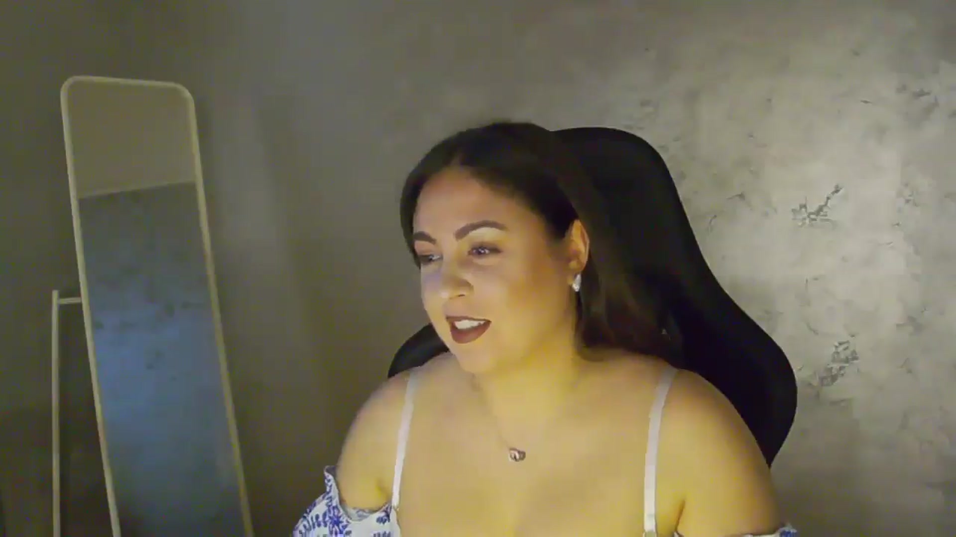 Gallery image thumbnail from NotVanilla's myfreecams stream on, 11/10/2025, 24:41 image 7 of 20