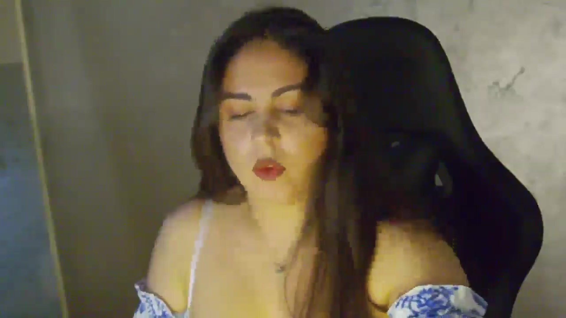 Gallery image thumbnail from NotVanilla's myfreecams stream on, 11/10/2025, 02:48 image 4 of 20