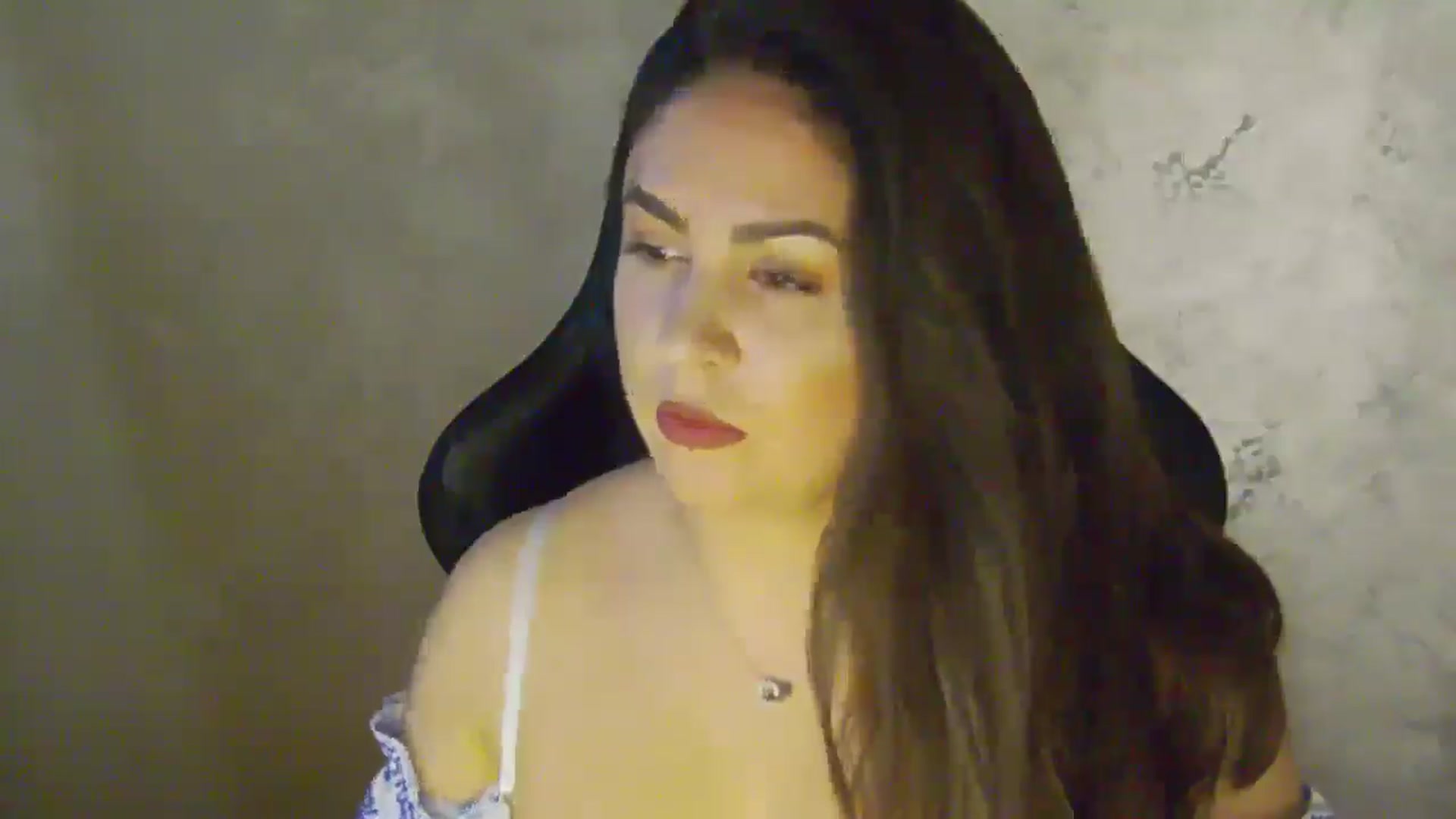 Gallery image thumbnail from NotVanilla's myfreecams stream on, 11/10/2025, 03:17 image 20 of 20