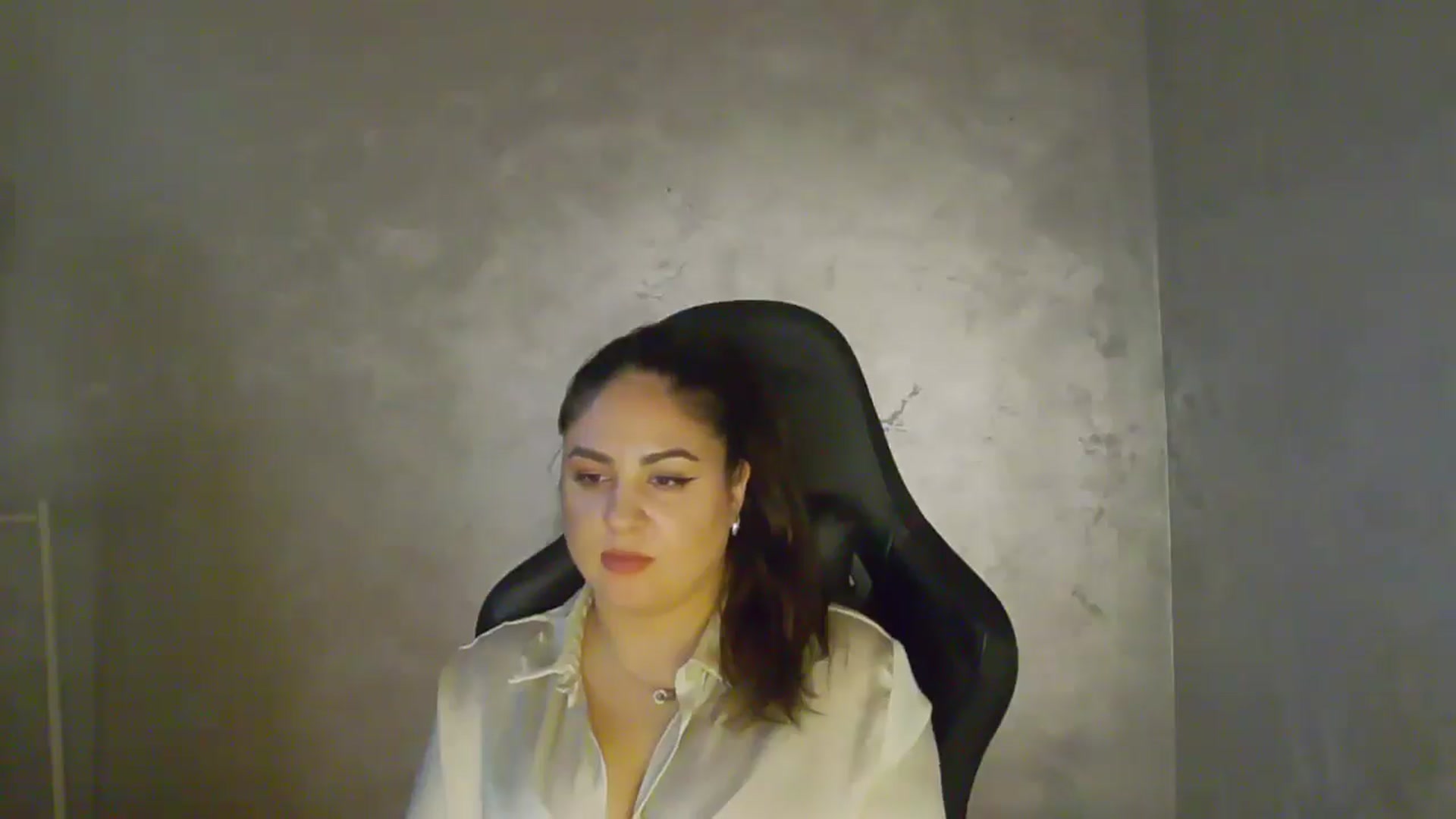 Gallery image thumbnail from NotVanilla's myfreecams stream on, 11/12/2025, 01:21 image 16 of 20