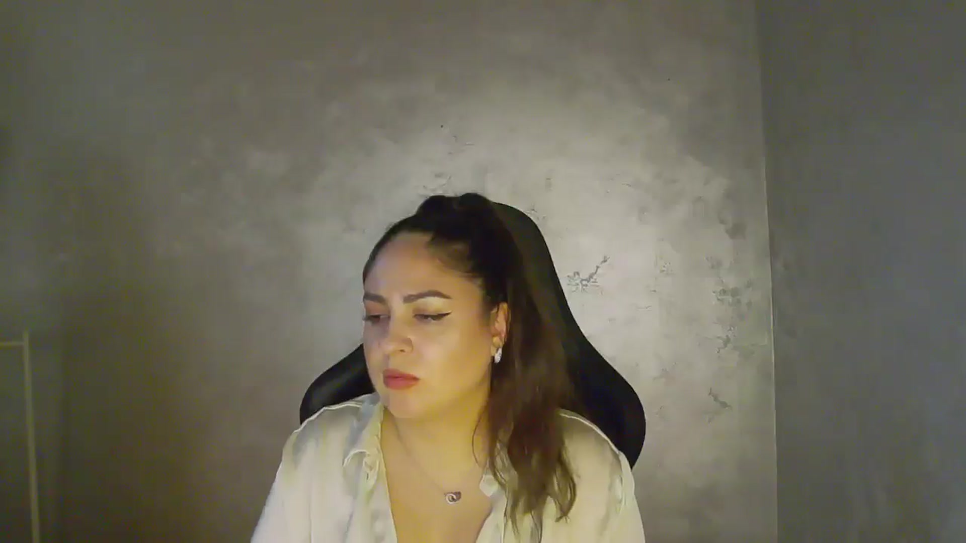 Gallery image thumbnail from NotVanilla's myfreecams stream on, 11/12/2025, 01:21 image 8 of 20